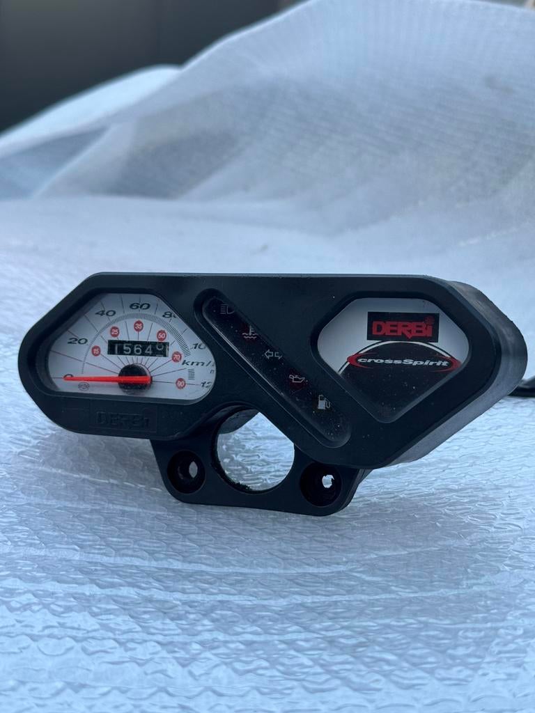 Kilometer teller analoog Derbi senda Cross spirit, Ophalen of Verzenden, Zo goed als nieuw, Overige typen