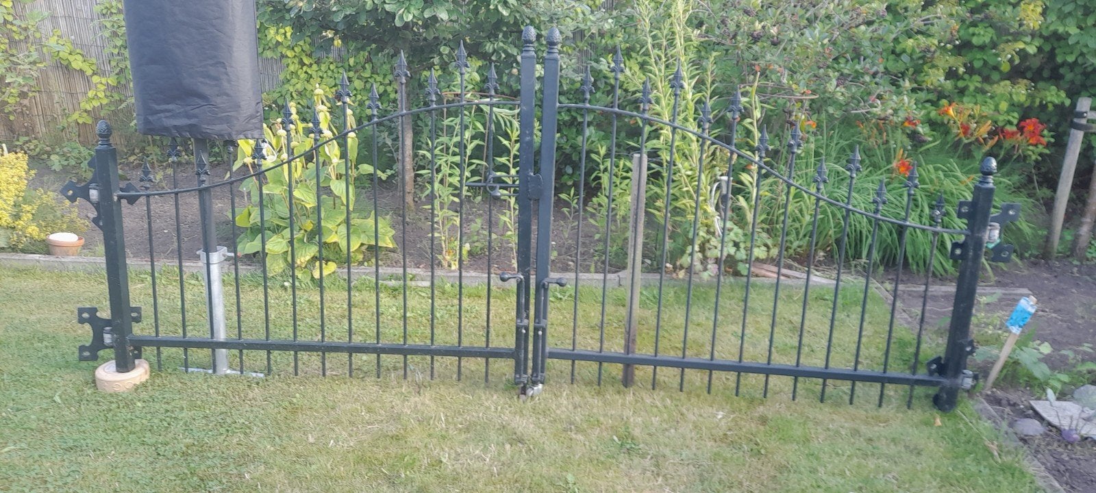 Sierhekwerk - Groene ijzeren poort, Ophalen, Met poort, Gebruikt, Sierhekwerk
