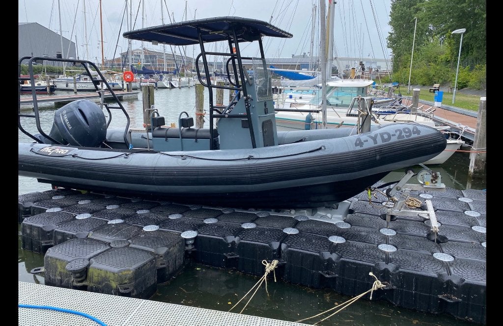 Avon searider rib 6.30 met trailer, Watersport en Boten, Rubberboten, Avon, Gebruikt, Zonnedek, 175 pk