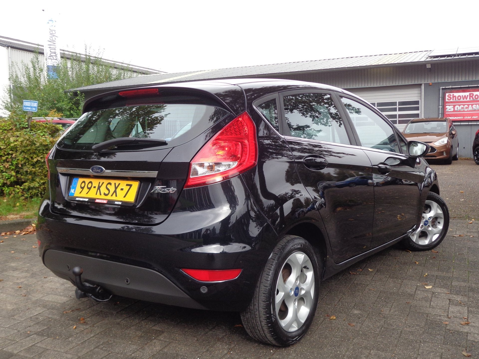 Ford Fiesta 1.6i 16V Titanium 2EigDealer Onderhoud, Auto's, Voorwielaandrijving, Alcantara, Zwart, Origineel Nederlands