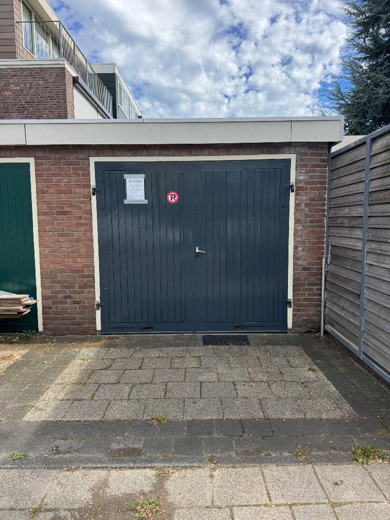 Garagebox te koop – eigen grond – Zoetermeer-Dorp