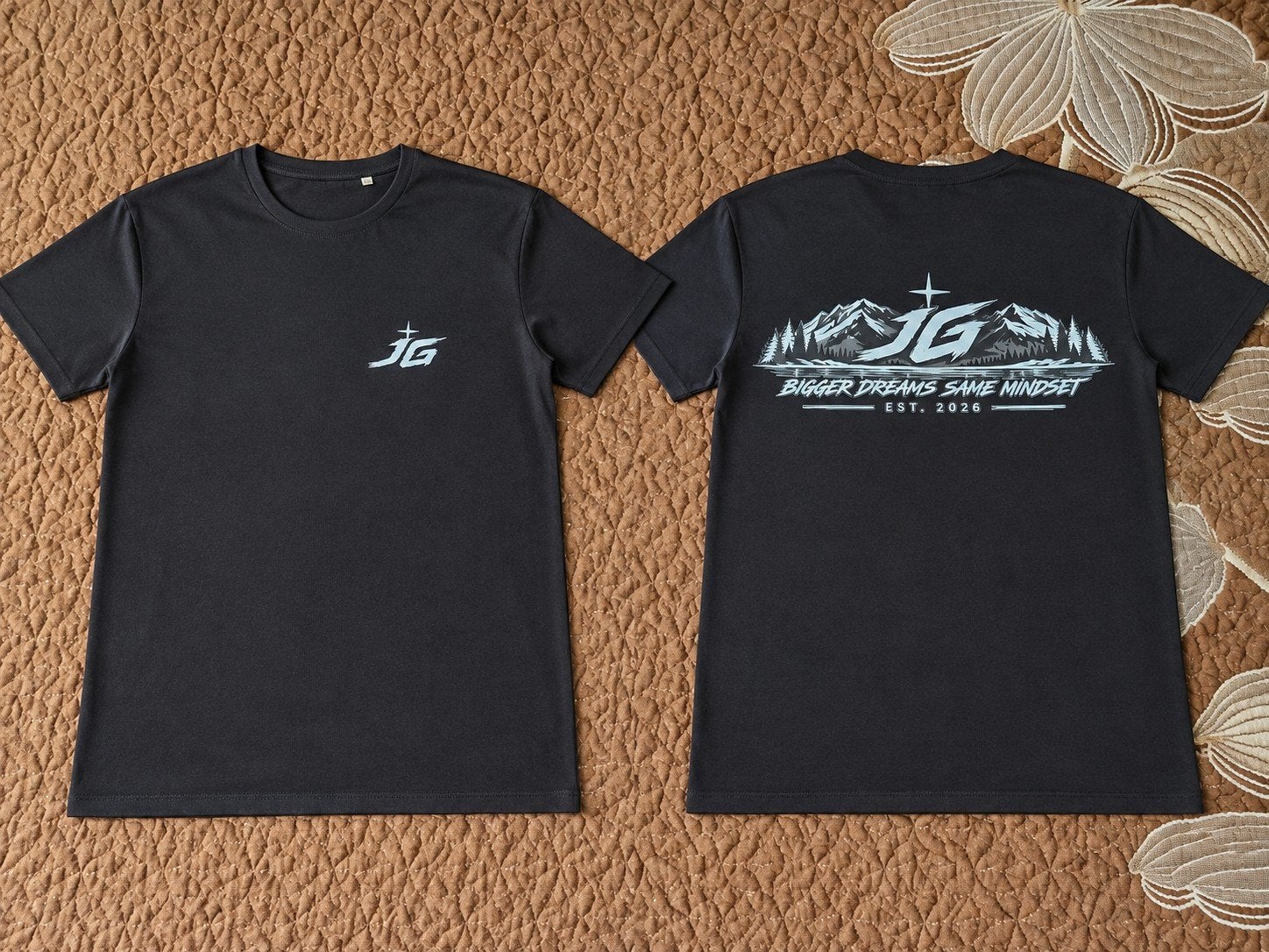 JG T-shirt - "Bigger Dreams Same Mindset" - Nieuw, Kleding | Heren, Zwart, Nieuw, Overige maten, Ophalen of Verzenden