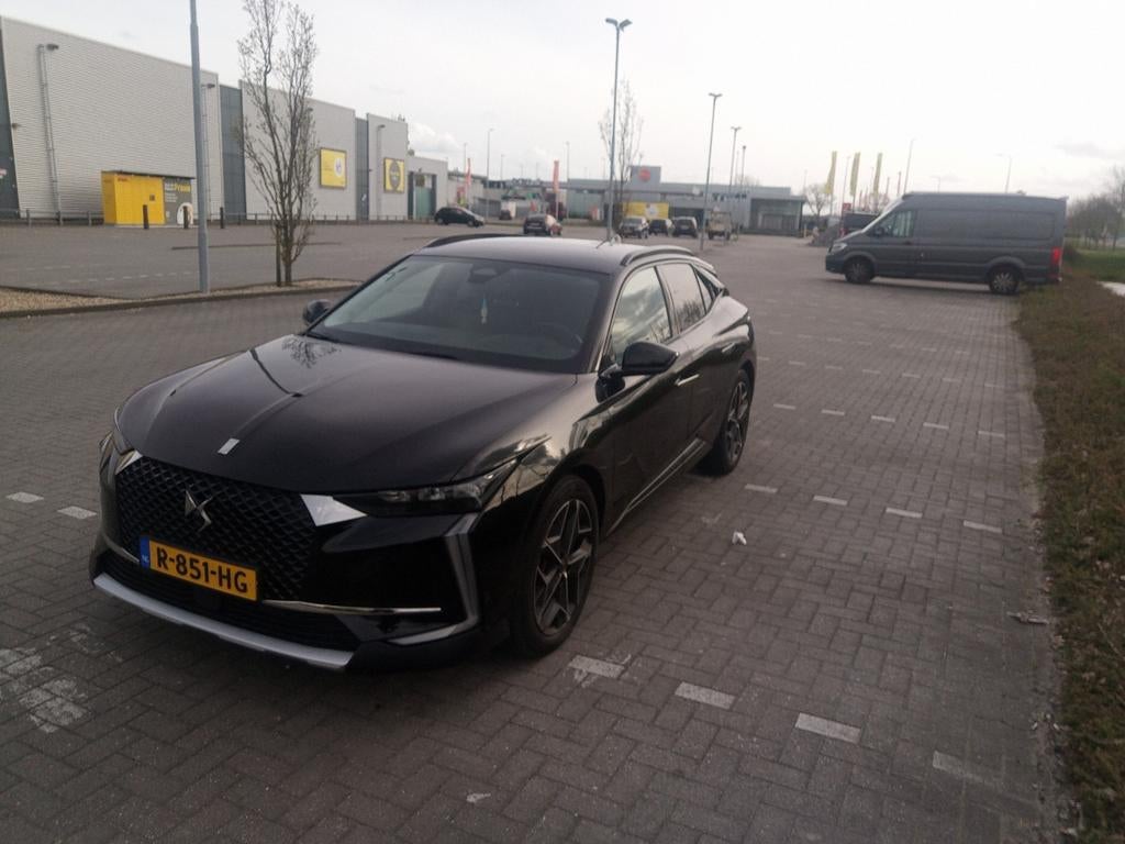 DS 4 1.2 Puretech 130pk Aut 2022 Zwart, Auto's, DS, Automaat, Achterwielaandrijving, 1199 cc, Leder en Stof