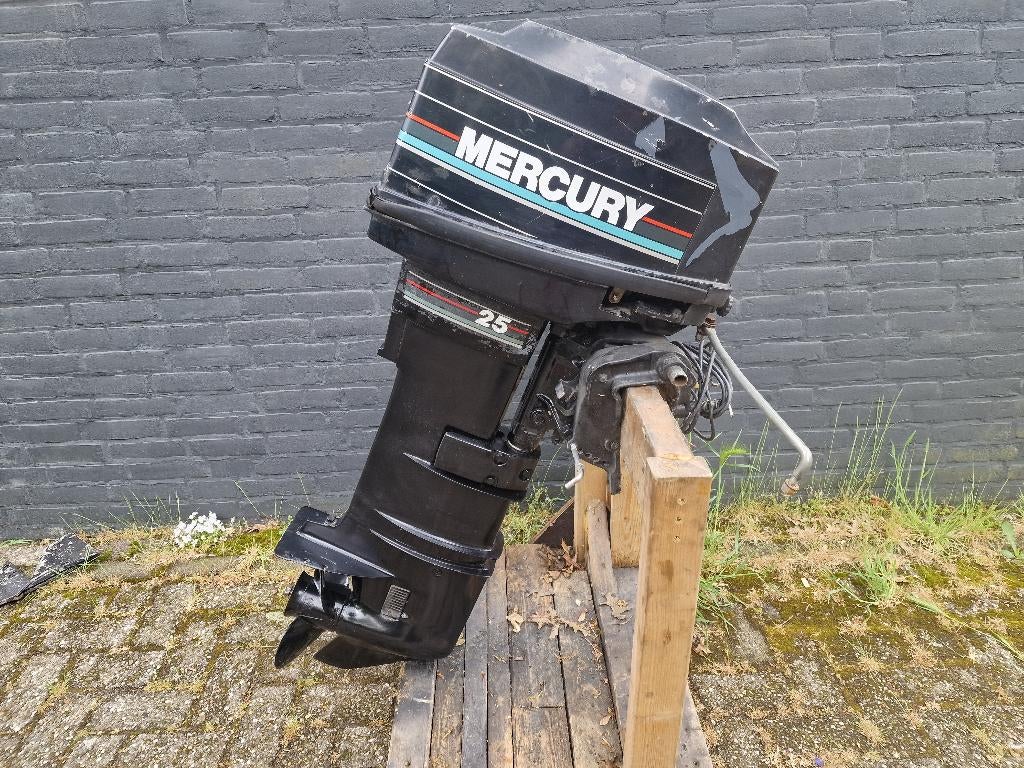Mercury 25pk langstaart 2 takt, Ophalen, 10 tot 30 pk, Gebruikt, Elektrische start
