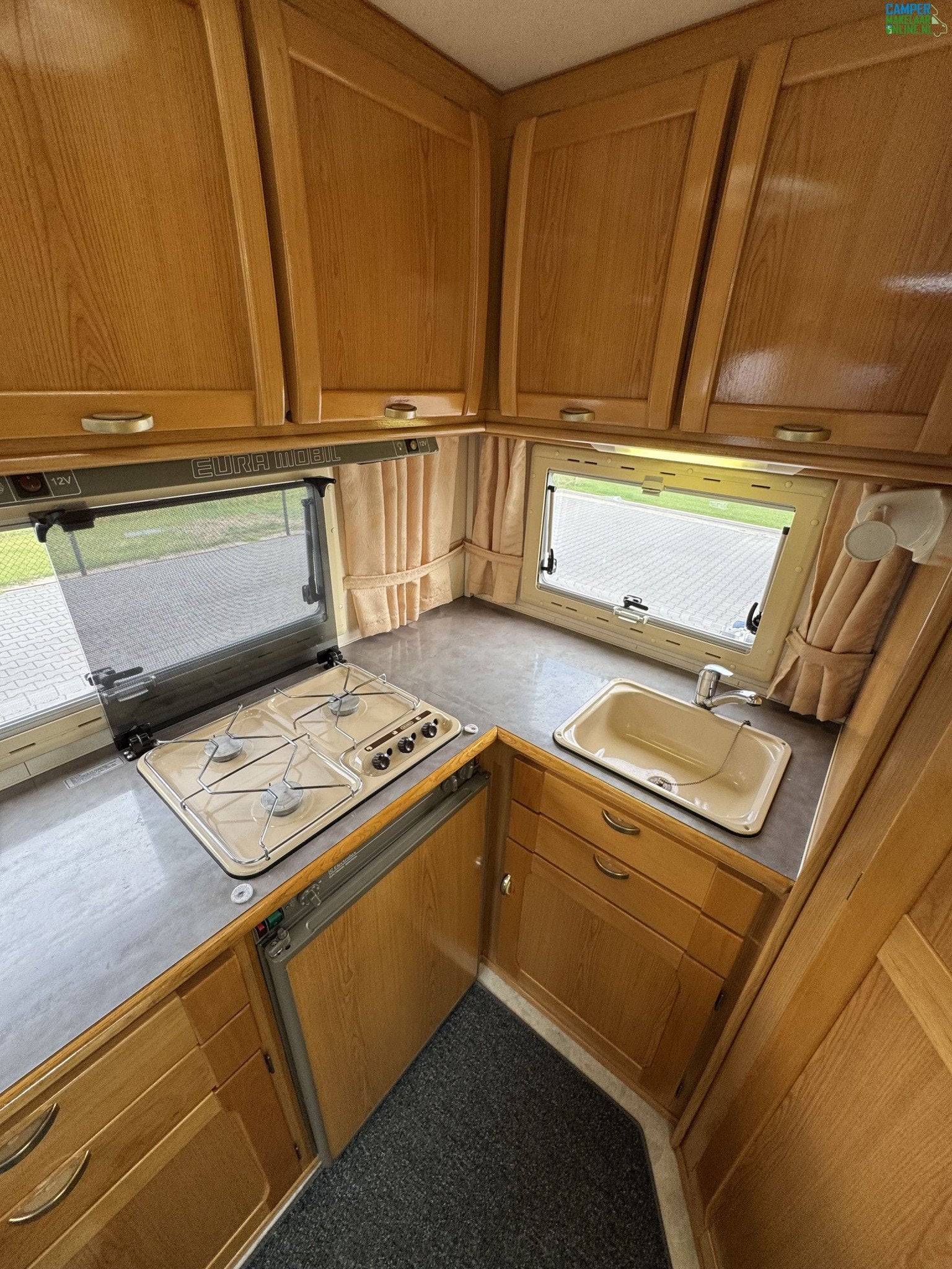 Foto 17 van Eura Mobil Maxi 640 LS | Top staat | Goed onderhouden | Ruim