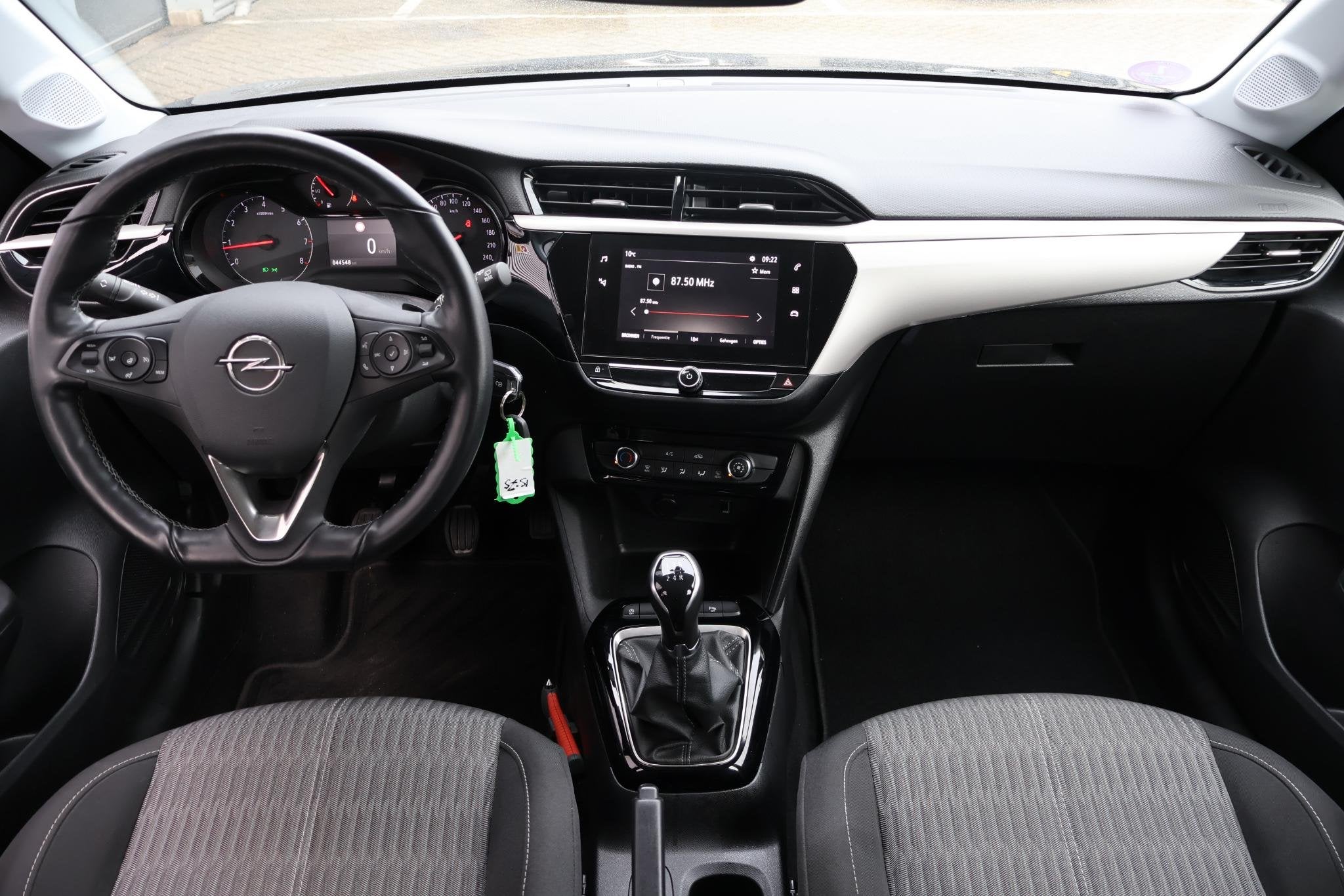 Opel Corsa 1.2 Edition 1e Eigenaar | Volledig onderh | BTW |, Auto's, Voorwielaandrijving, Dealer onderhouden, Stof, Gebruikt