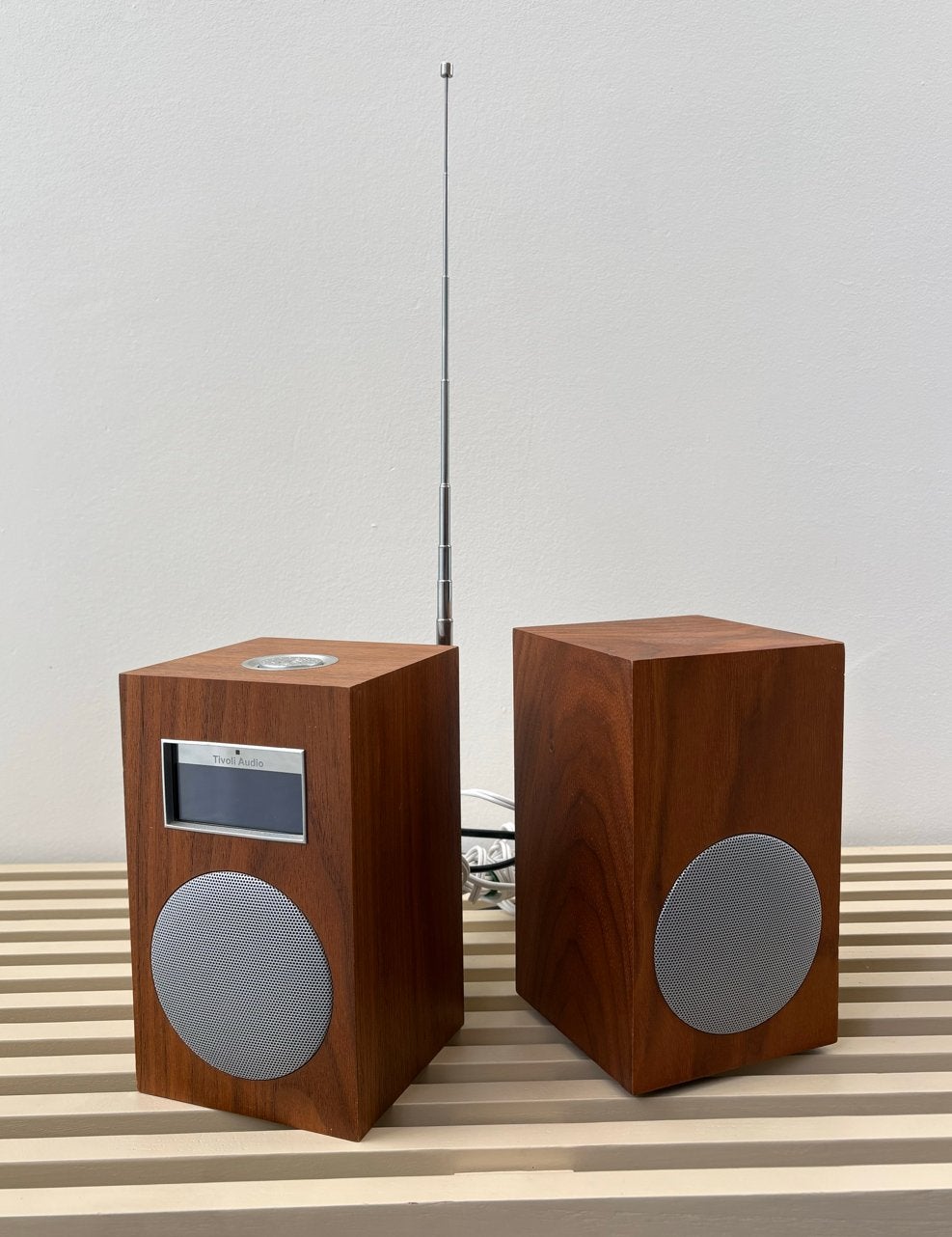 Tivoli Audio Model 10 Radio met externe speaker, Ophalen of Verzenden, Gebruikt, Radio