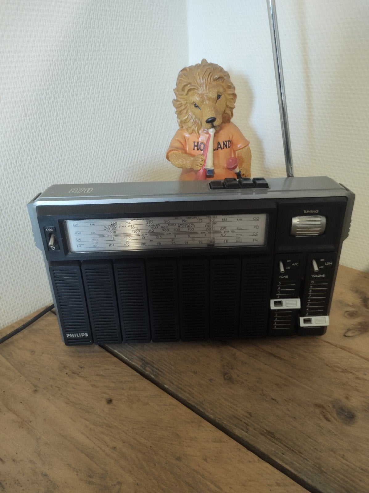 Philips transistor radio, Ophalen