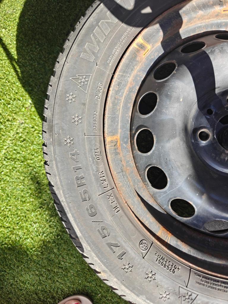 4 stalen velgen met wieldoppen van Fiat Panda, Ophalen, 14 inch, Gebruikt, Velg(en)
