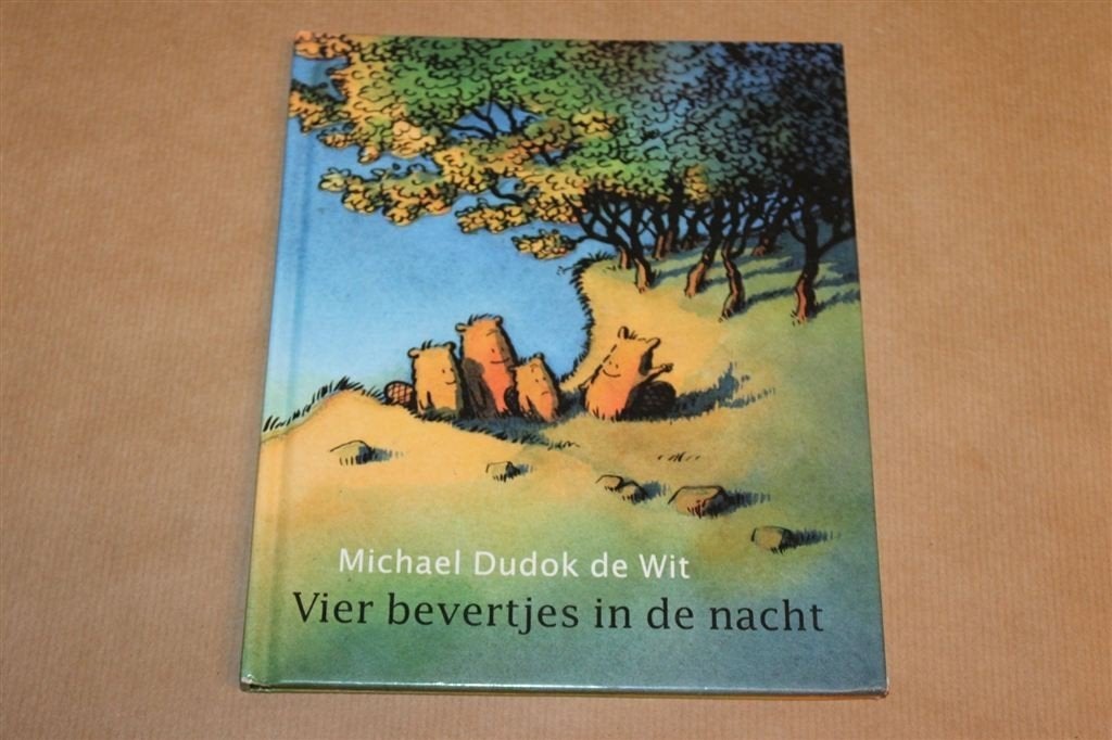 4 Bevertjes in de Nacht — Prentenboek Kinderboekenweek 2003, Boeken, Ophalen of Verzenden, Gelezen