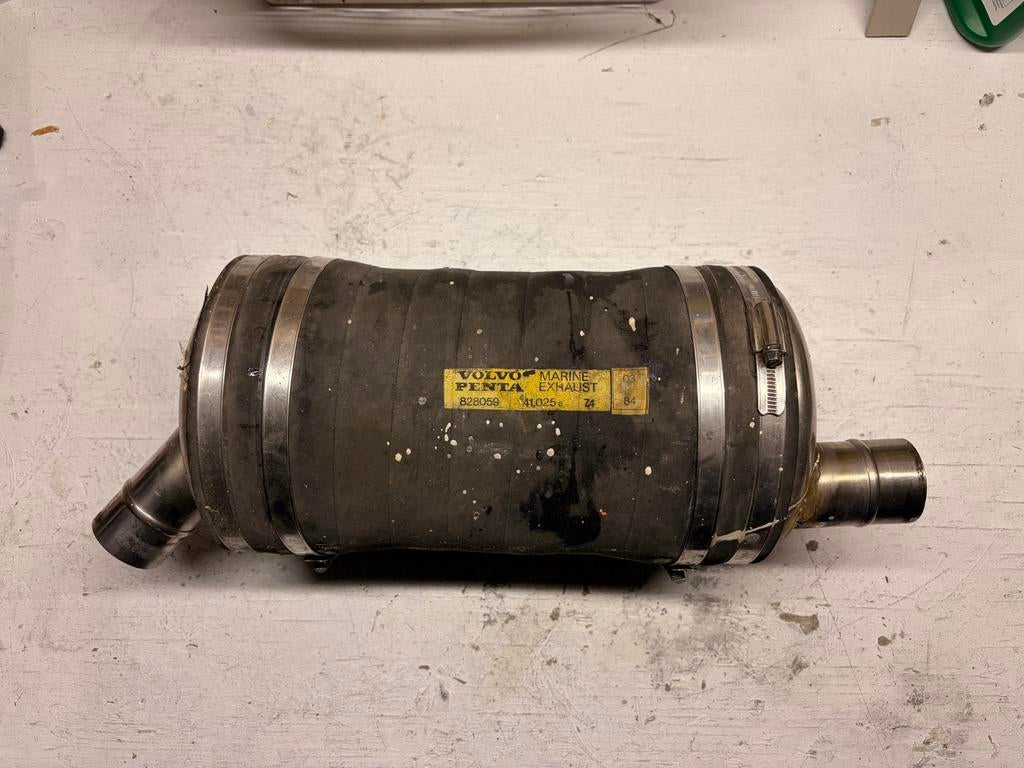 Volvo Penta waterlock / uitlaatdemper, Ophalen of Verzenden, Gebruikt, Motor en Techniek, Motorboot