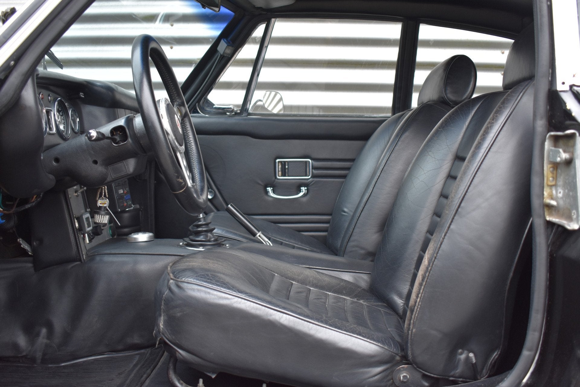 MG C-Type GT C-GT | Mooie staat | Met rallymeters (bj 1969), Auto's, Lederen bekleding, Zwart, Overige carrosserieën, Zwart