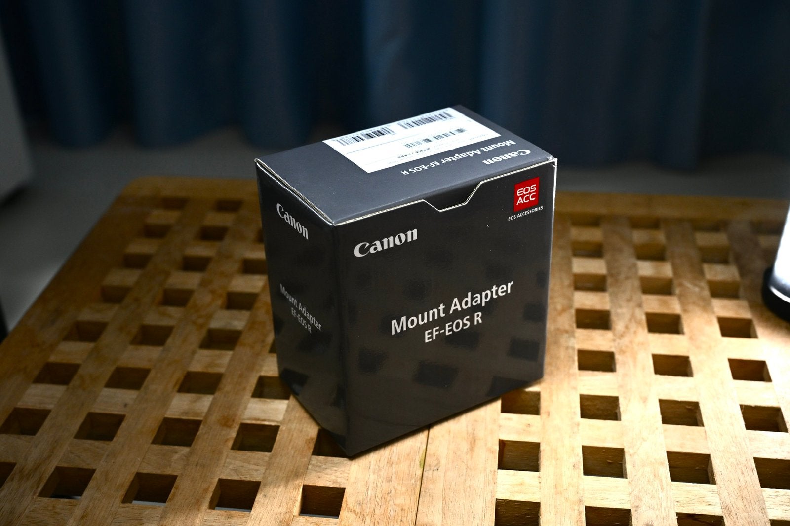 Canon EF - RF Mount Adapter, Ophalen of Verzenden, Zo goed als nieuw, Toebehoren
