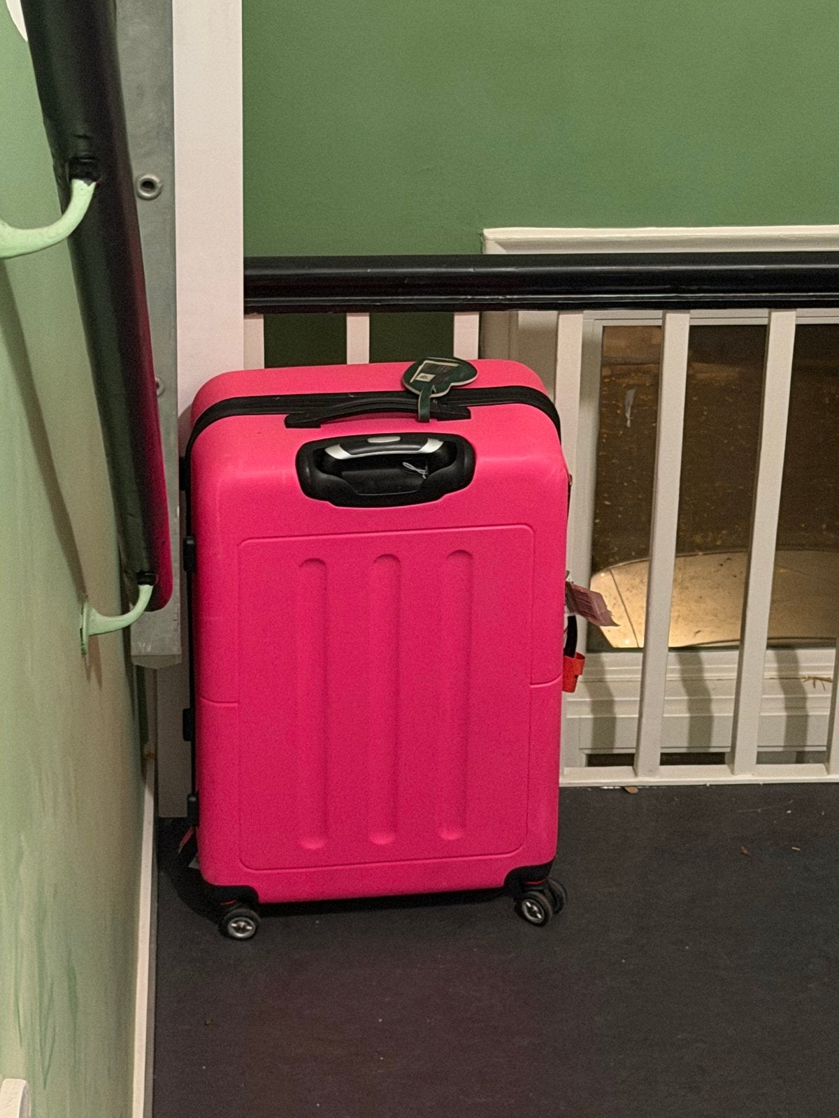 Roze medium koffer - Val op op de bagageband!, Gebruikt, Hard kunststof, 35 tot 45 cm, Uitschuifbare handgreep