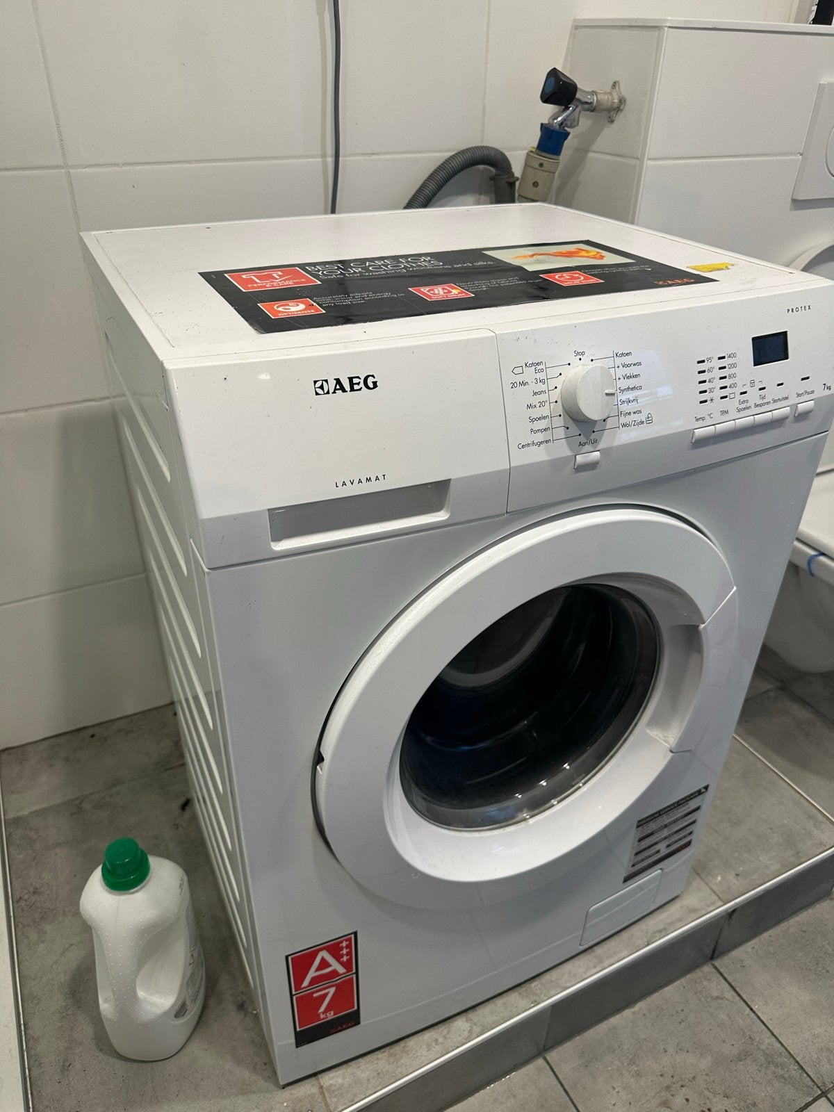 AEG Lavamat Protex 7kg Wasmachine - Energiezuinig, Ophalen, Gebruikt, 85 tot 90 cm, 1200 tot 1600 toeren