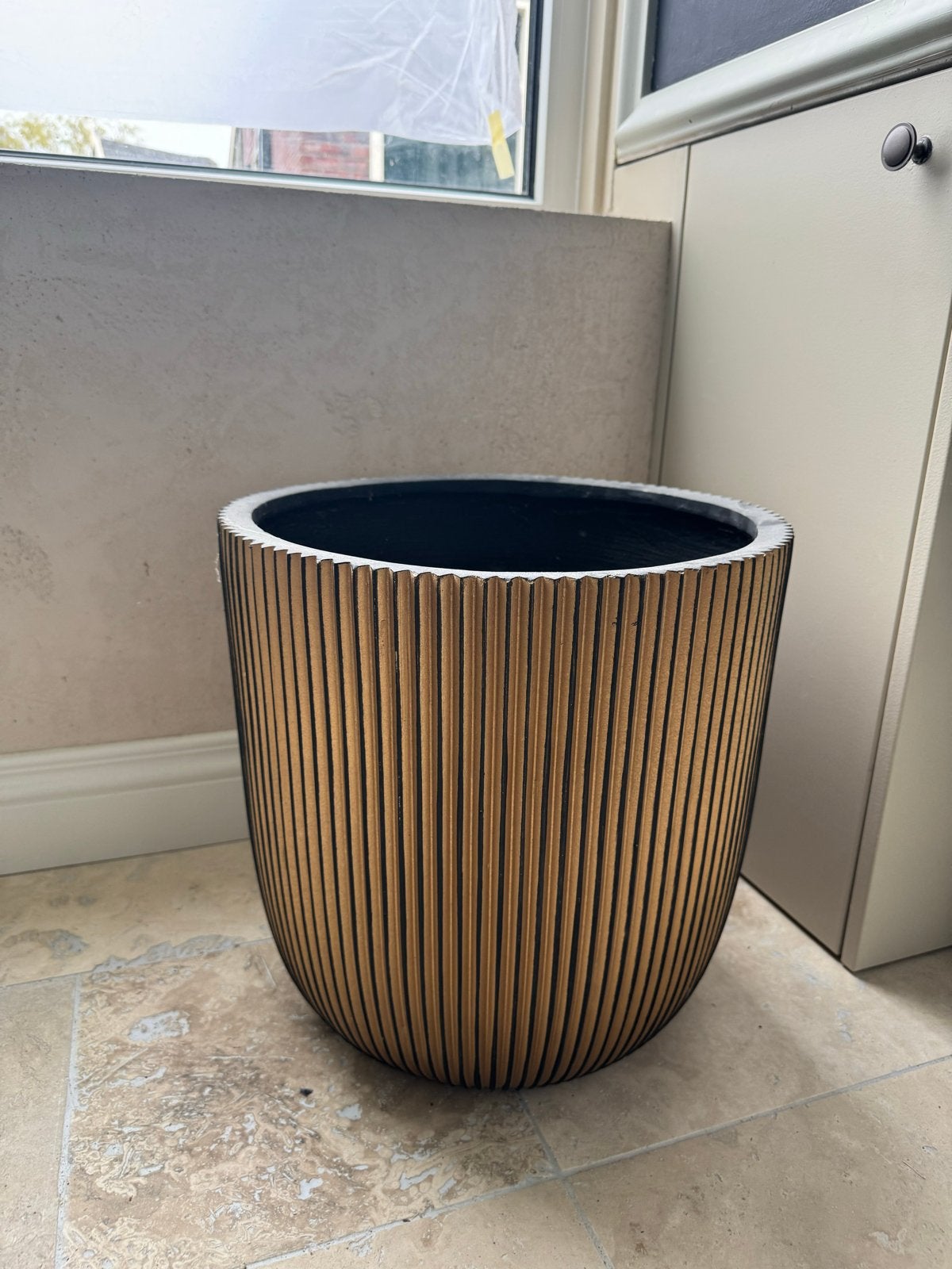 Capi Nature Groove vaas/pot - 40x40 cm - Natuursteen look, Ophalen of Verzenden, Gebruikt, Overige materialen, Minder dan 50 cm
