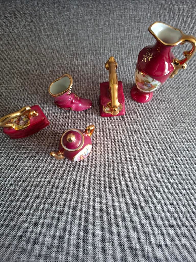 Miniatuur porseleinen limoges setje - rood met goud, Antiek en Kunst, Antiek | Porselein, Ophalen