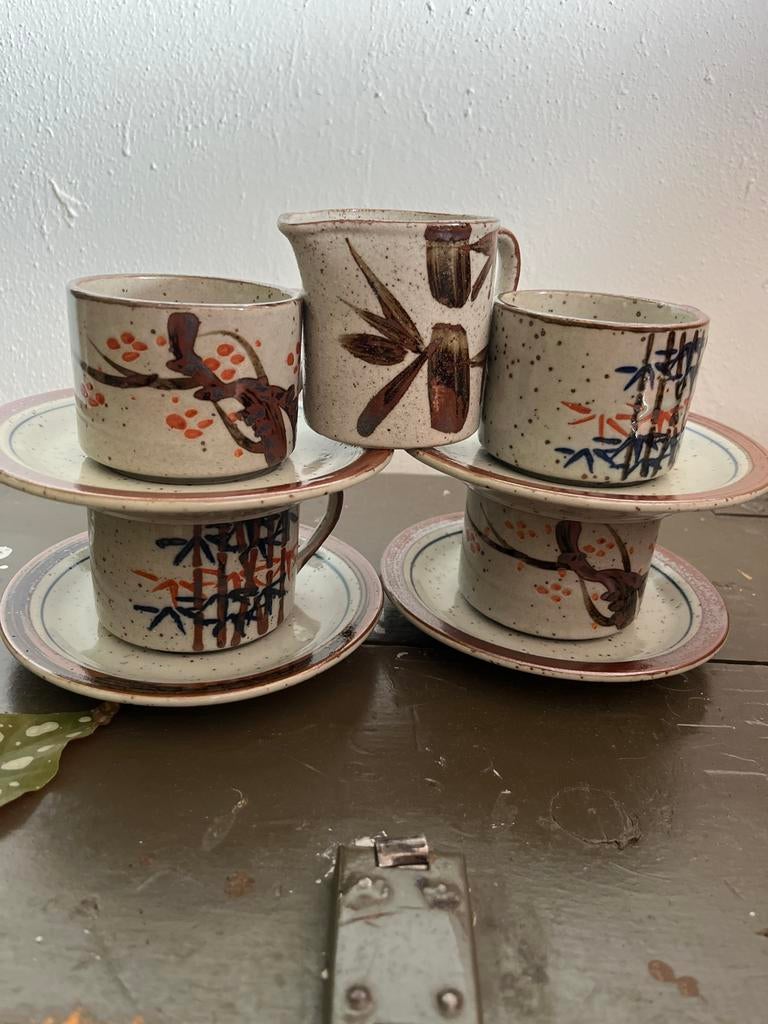 Puntgave set otagirestijl 4 kop en schotels met melkkannetje, Ophalen of Verzenden