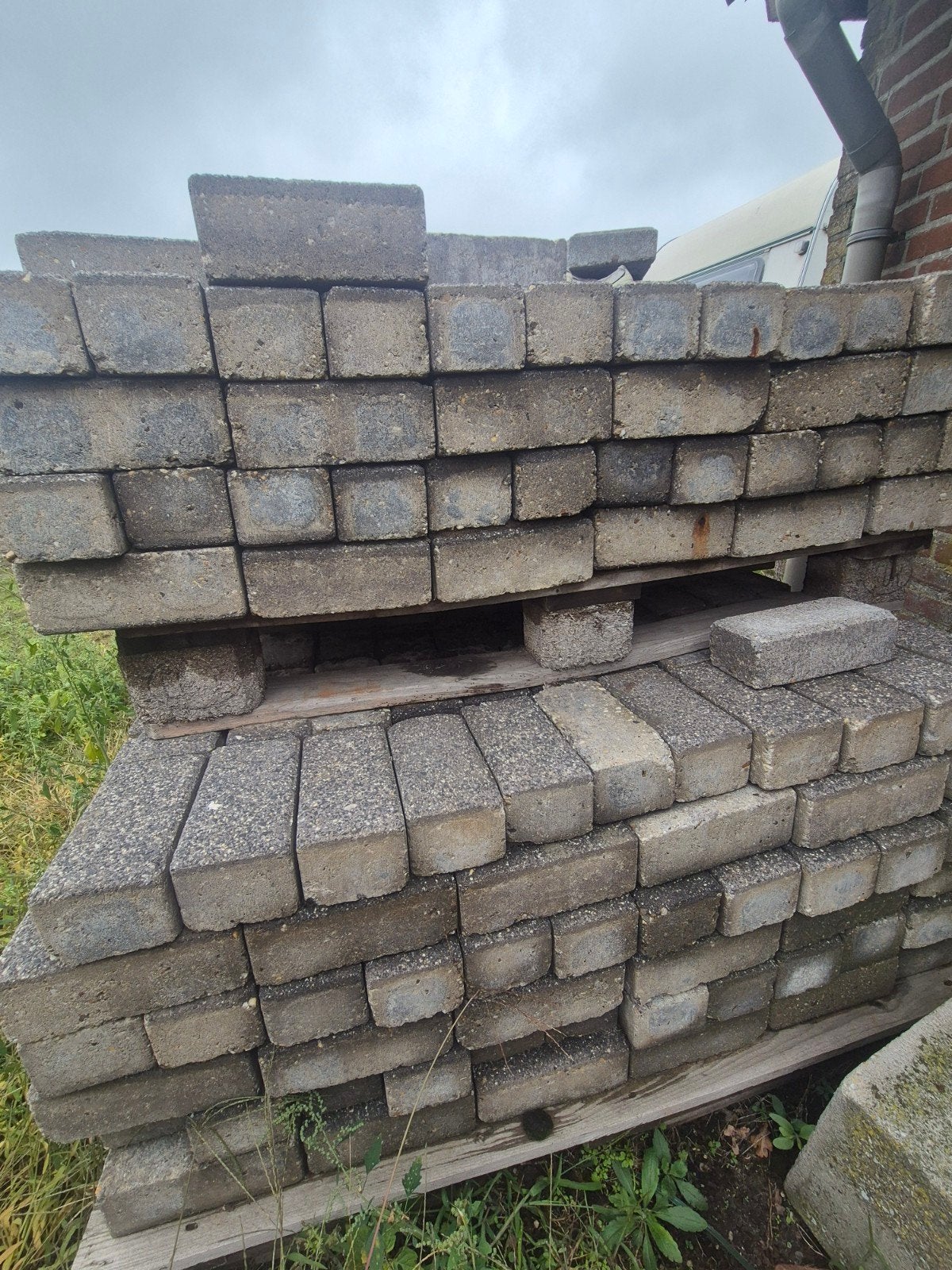 Gebruikte betonklinkers voor oprit of terras, Ophalen, Gebruikt, Klinkers, 10 m² of meer