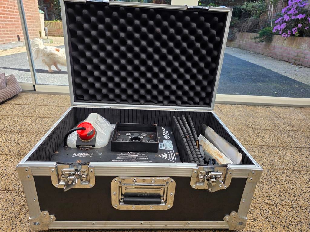 Jett Fog Fury Rookmachine in flightcase, Ophalen of Verzenden, Gebruikt, Rookmachine