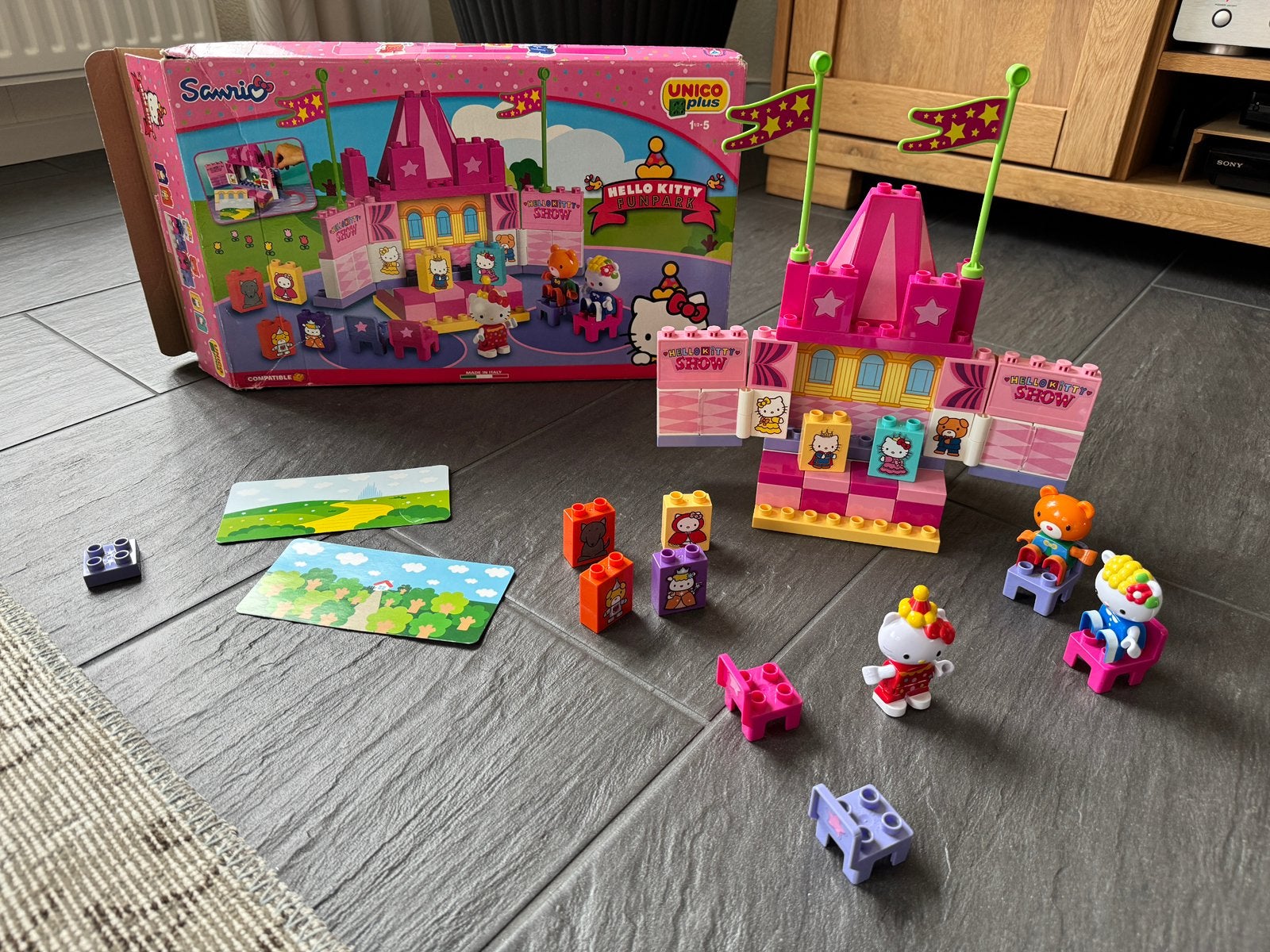 Hello Kitty Funpark Bouwset - Unico Plus, Kinderen en Baby's, Speelgoed | Bouwstenen, Ophalen of Verzenden, Gebruikt, Overige merken