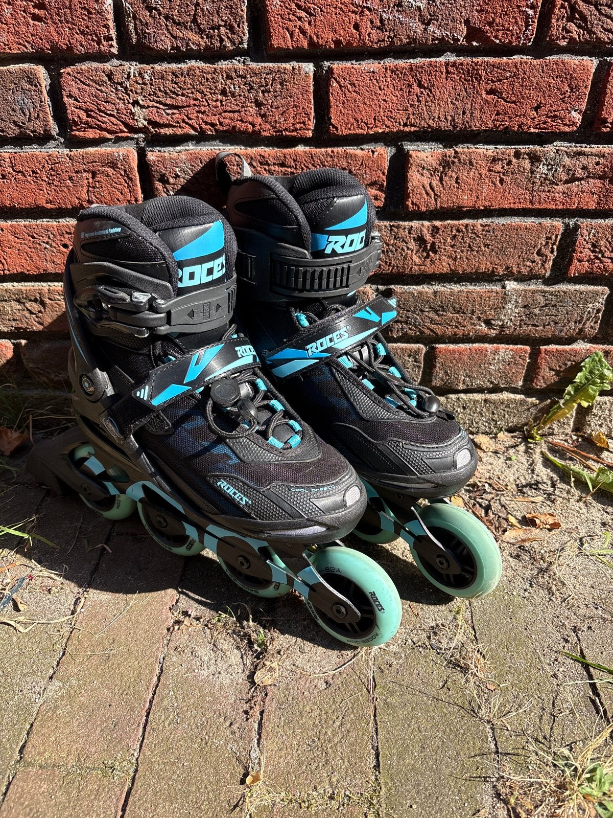 Roces inline skates - Zwart/Blauw - Maat 40, Sport en Fitness, Skeelers, Verstelbaar, Roces, Ophalen of Verzenden, Zo goed als nieuw