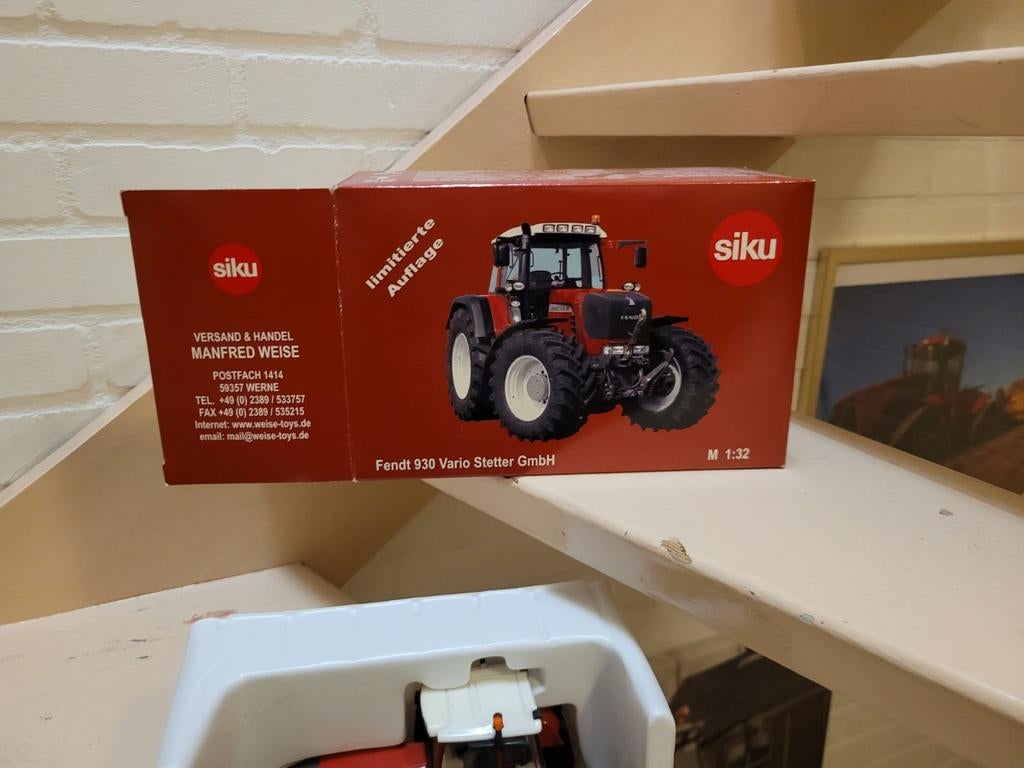 Siku Fendt 930 Vario Stetter GmbH, Hobby en Vrije tijd, Modelauto's | 1:32, Ophalen of Verzenden, Zo goed als nieuw, Tractor of Landbouw