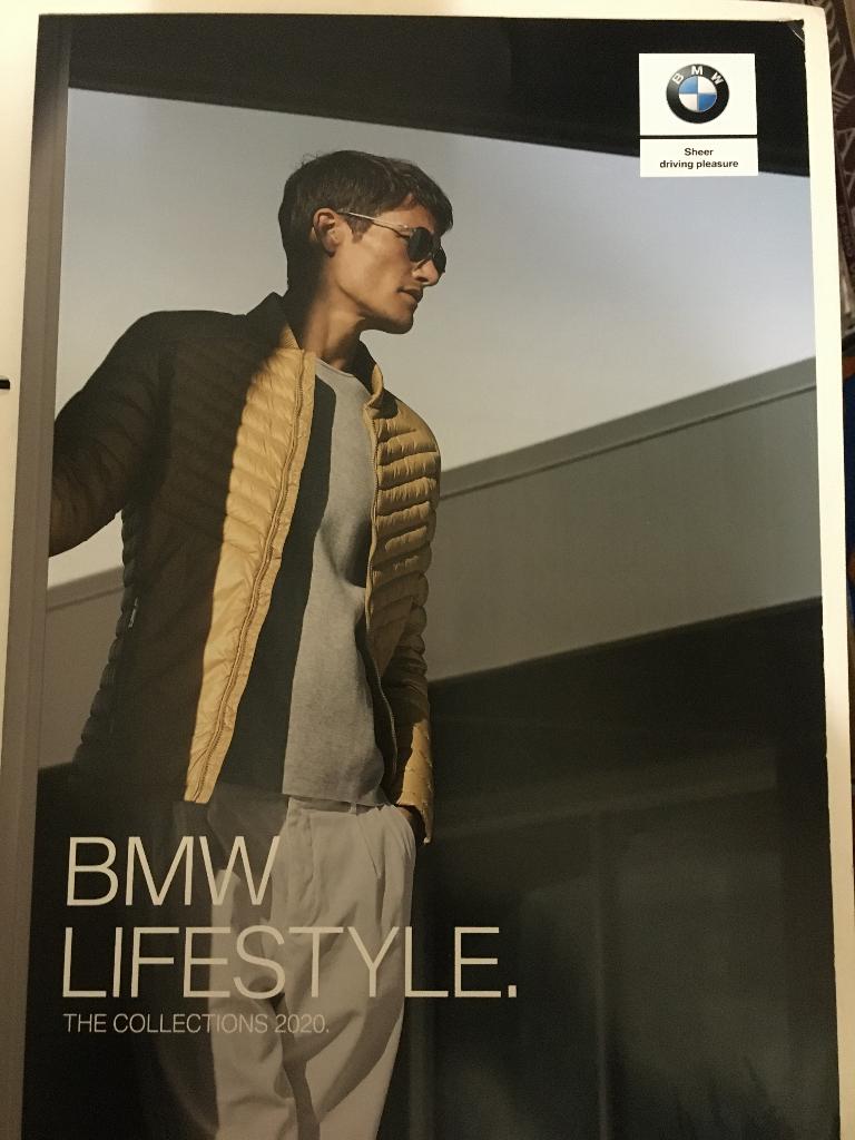BMW Lifestyle 2020 brochure folder: M collectie, miniaturen, Ophalen of Verzenden, Nieuw, BMW
