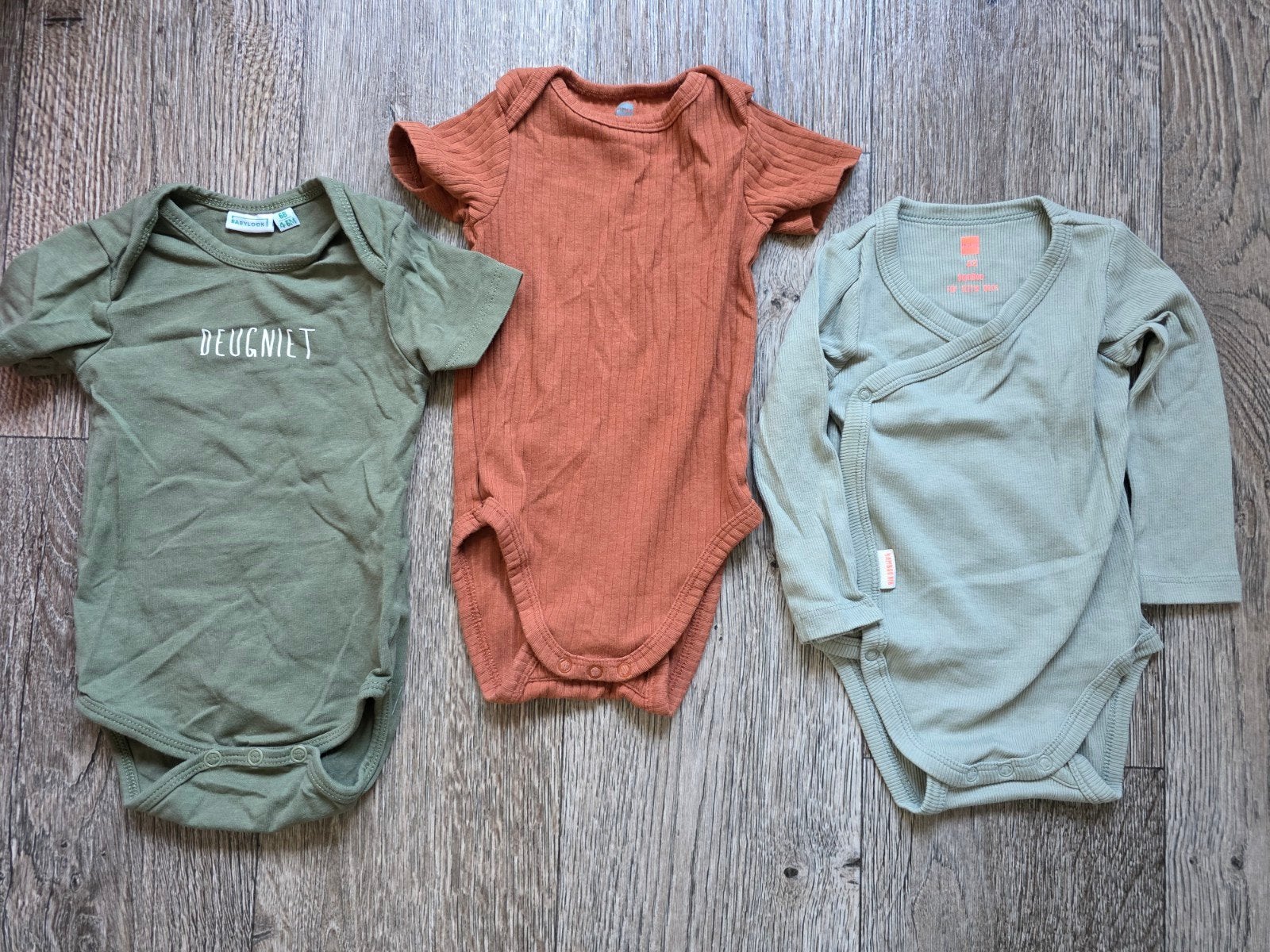 3 rompers: 2 bamboe, 1 katoen, Ophalen of Verzenden, Gebruikt, Hema, Jongetje of Meisje