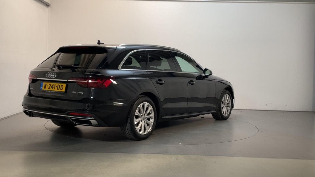 Audi A4 Avant 35 TFSI Business Edition Navigatie Cruise Cont, Auto's, Audi, Stof, Gebruikt, 4 cilinders, A4
