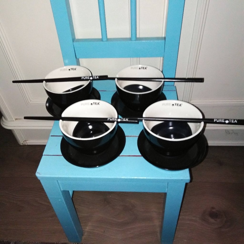 Kop en schotels thee set zwart/wit 16-delig Pure Tea, Ophalen, Zo goed als nieuw, Overige stijlen, Kop(pen) en/of Schotel(s)