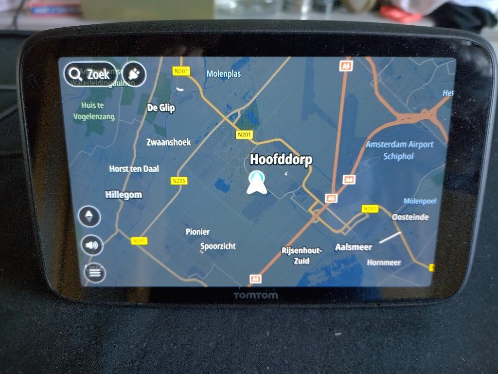Tomtom Discover 7 inch wereld inclusief raamhouder, Auto diversen, Ophalen of Verzenden