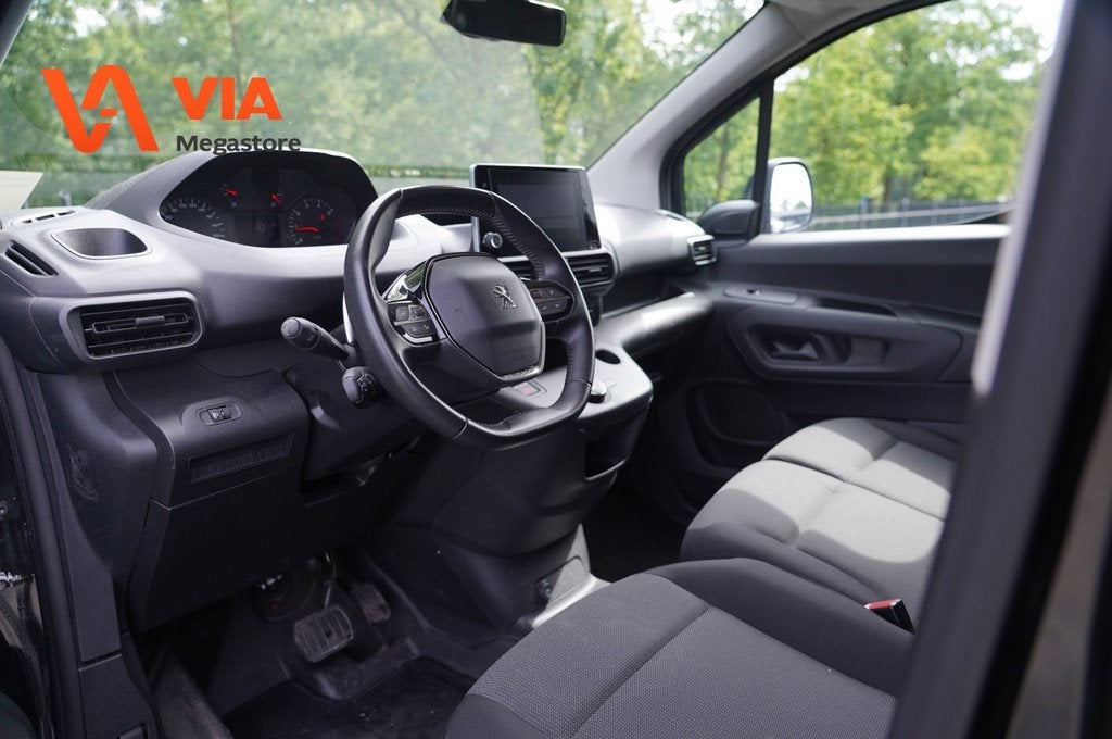 Peugeot Partner 1.5 | Premium | Trekhaak | Bullbars | Velgje, Gebruikt, Huisgarantie, 4 cilinders, Met garantie (alle)