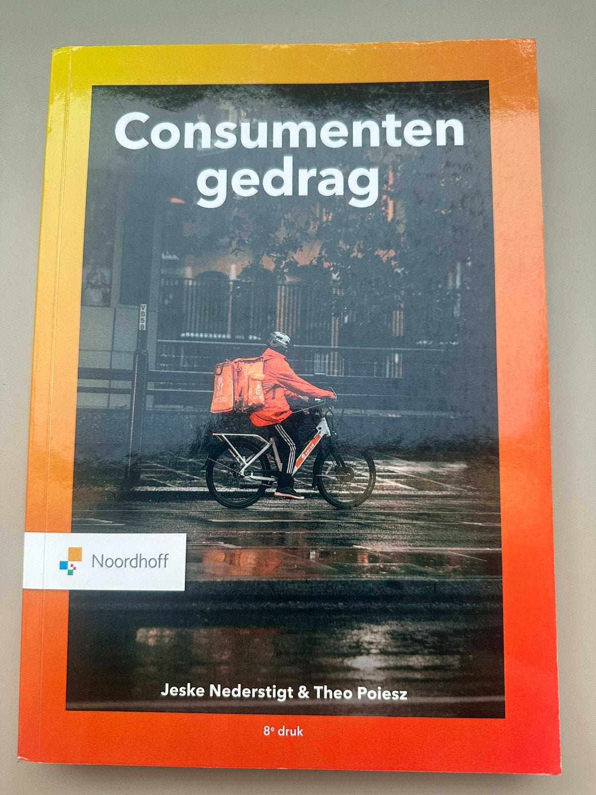 Consumentengedrag 8e druk Noordhoff, Boeken, Ophalen of Verzenden, Zo goed als nieuw, Economie en Marketing