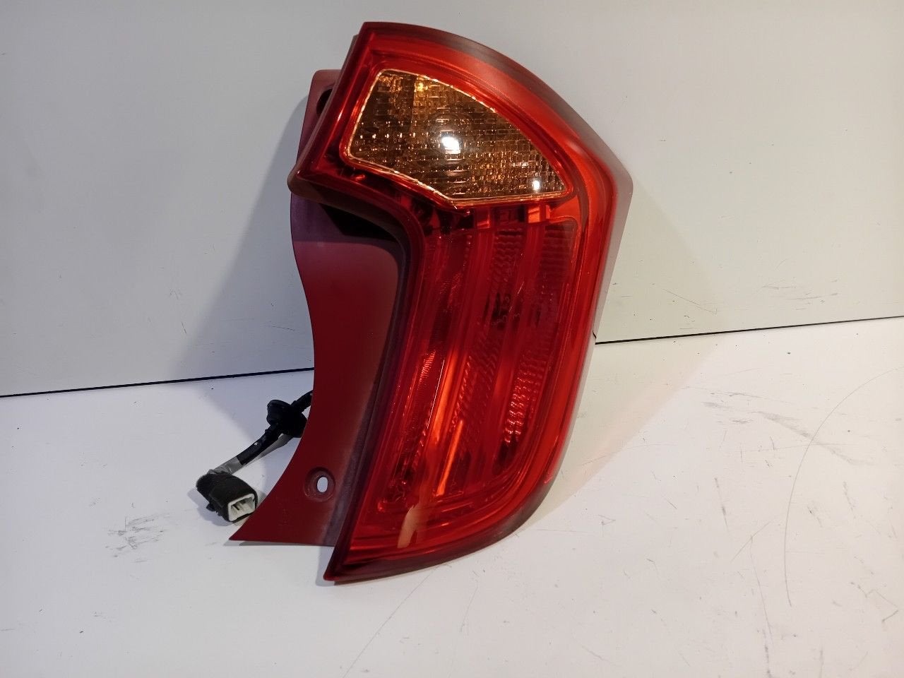 Achterlicht carrosserie rechts Kia Picanto, Auto-onderdelen, Onderdelen@venauto.nl, Van der Ven Autorecycling B.V., Ettenseweg 76, 4706 PB Roosendaal, The Netherlands