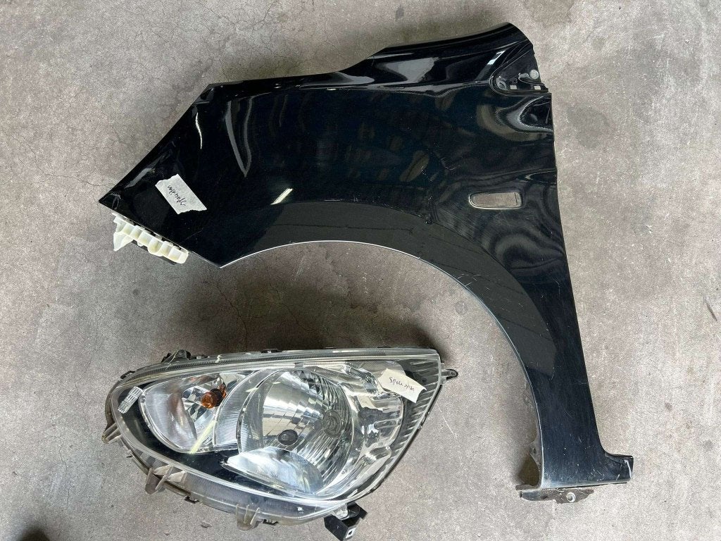 koplamp space star 8301c193 scherm spatbord links, Mitsubishi, Voor, Info@mitsubishi,com, Gebruikt