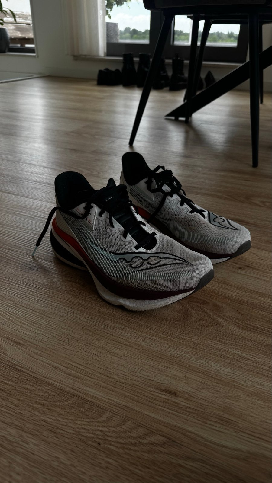 Saucony Endorphin Azura hardloopschoenen - Maat 46, Sport en Fitness, Loopsport en Atletiek, Gebruikt, Hardloopschoenen, Hardlopen