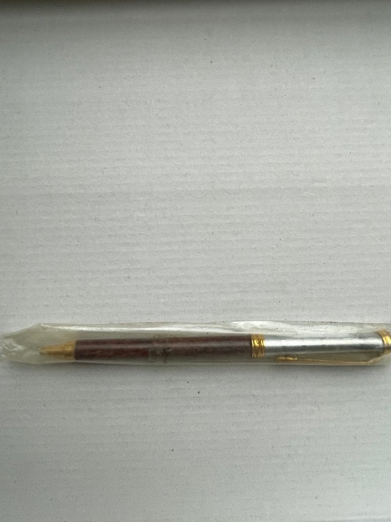 Pen voor verzamelaars. Oolderhuuske  bruin ,zilver en goud., Overige merken, Balpen, Nieuw, Ophalen of Verzenden
