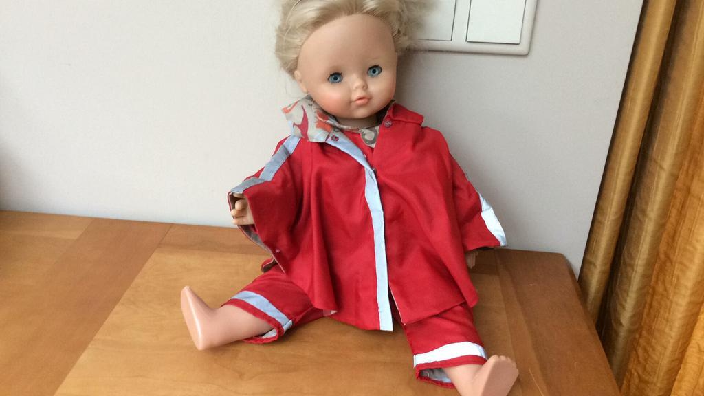 Zapf pop + Diverse handgemaakte poppenkleertjes., Ophalen of Verzenden, Zo goed als nieuw, Overige typen