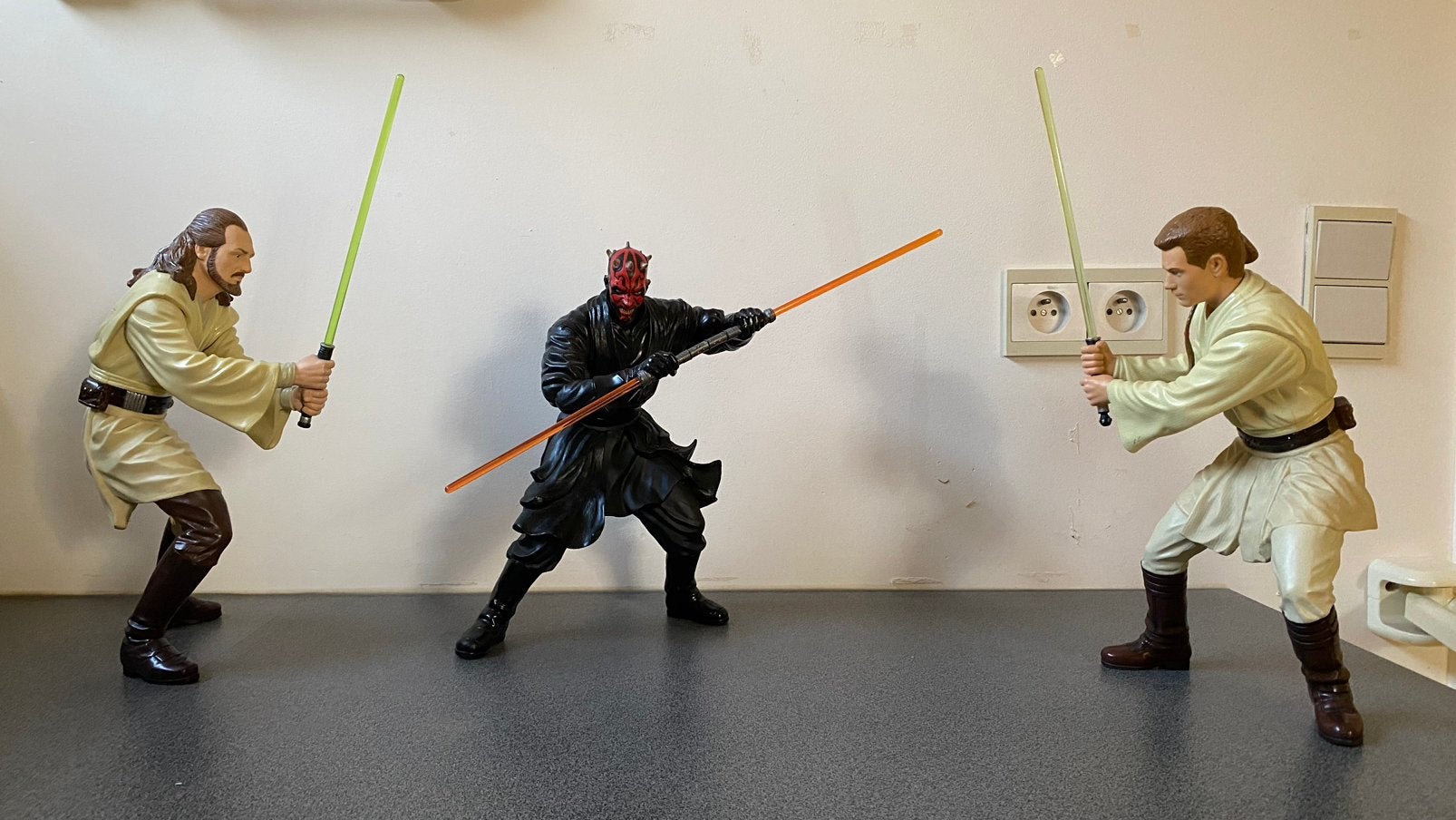STAR WARS EPISODE I OBI/DARTH MAUL/QUI-GON APPLAUSE 1999, Verzamelen, Ophalen, Zo goed als nieuw, Actiefiguurtje