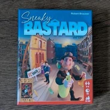 Spel Sneaky Bastards 999 games - perfect cadeau, Ophalen of Verzenden