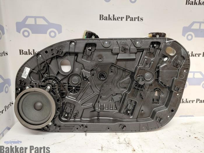 Ruitmechaniek 4Deurs rechts-voor van een Volvo V60, Gebruikt, -, -, Ophalen of Verzenden