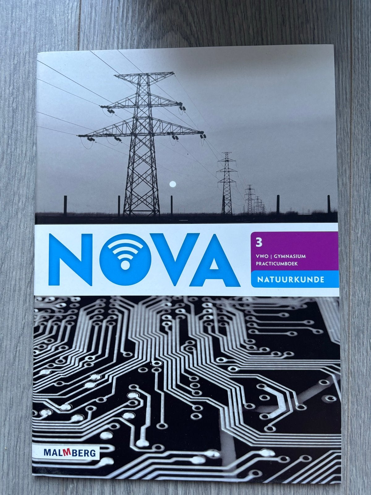 NOVA Natuurkunde 3 VWO | Gymnasium Practicumboek & Leeropdra, Ophalen of Verzenden, Zo goed als nieuw, VWO, Natuurkunde