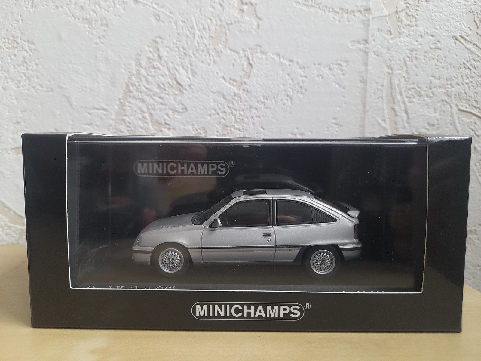 Opel Kadett E Gsi Silver 1989 Minichamps 1:43 (incl ovp), Hobby en Vrije tijd, Modelauto's | 1:43, Ophalen of Verzenden, Zo goed als nieuw