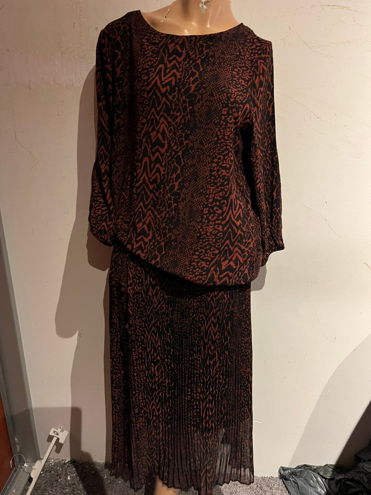 ELVIRA set maat L origineel zgan, Bruin, Maat 42/44 (L), Ophalen of Verzenden, Zo goed als nieuw