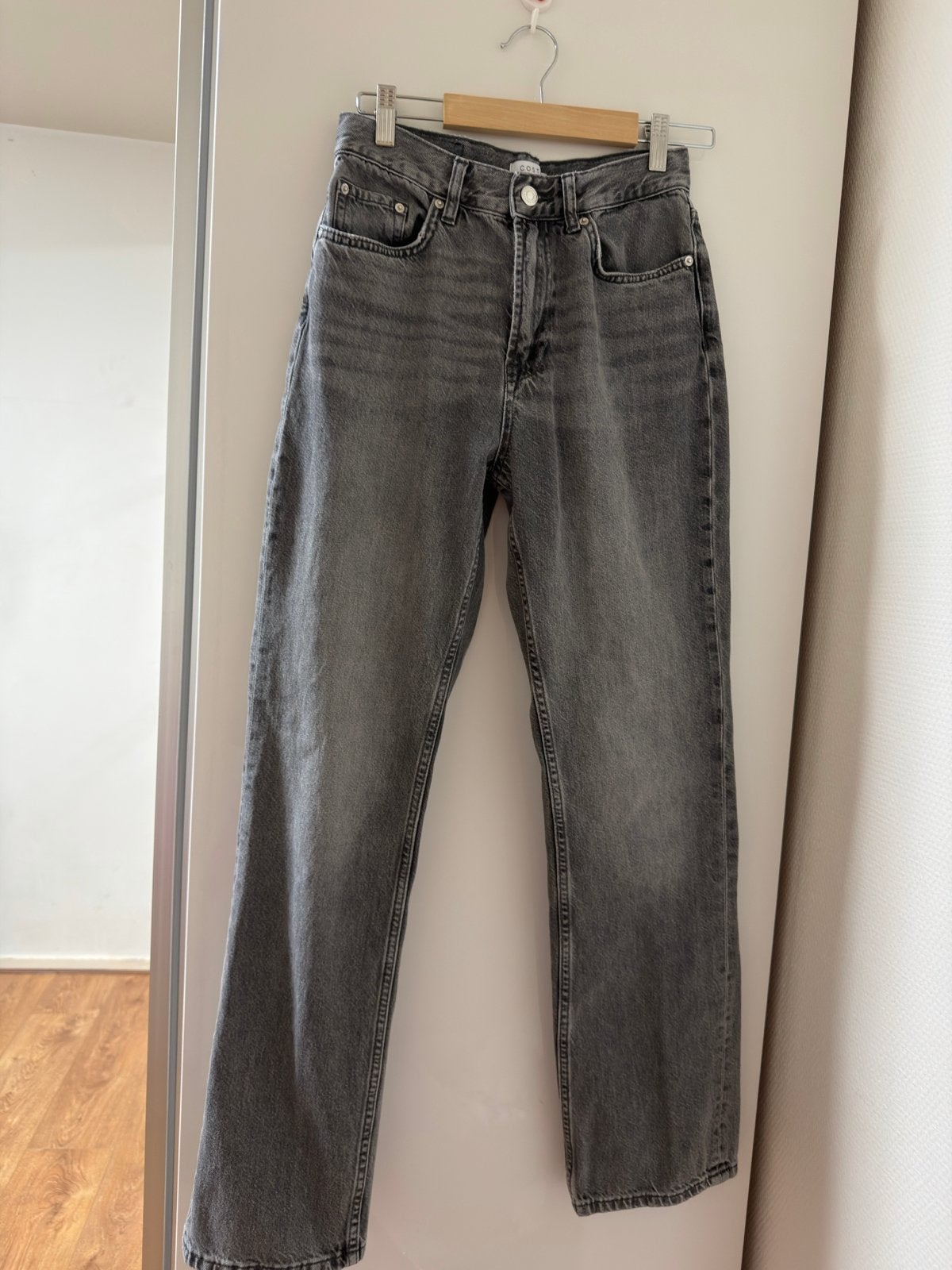 Costes Amy High Rise Straight Jeans - Maat S, Ophalen of Verzenden, Zo goed als nieuw, Grijs, W28 - W29 (confectie 36)