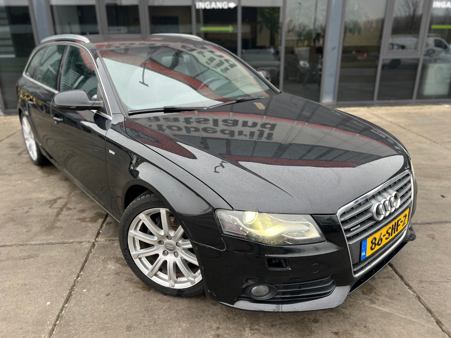 Audi A4 Avant 1.8 TFSI quattro S Line edition - Leer - Clima, Auto's, Audi, 13 km/l, Euro 5, 1525 kg, Gebruikt