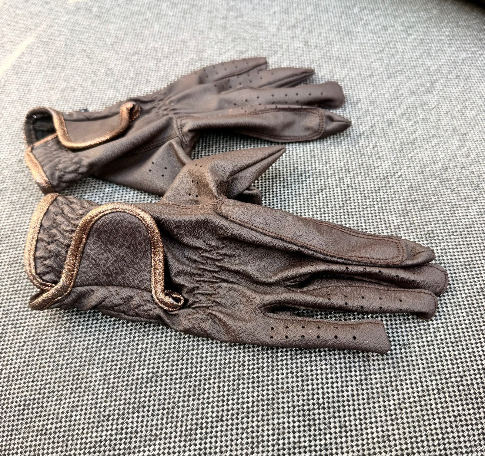 Handschoentjes bruin mt S Quur, Dieren en Toebehoren, Ophalen of Verzenden, Zo goed als nieuw, Dressuur, Bovenkleding