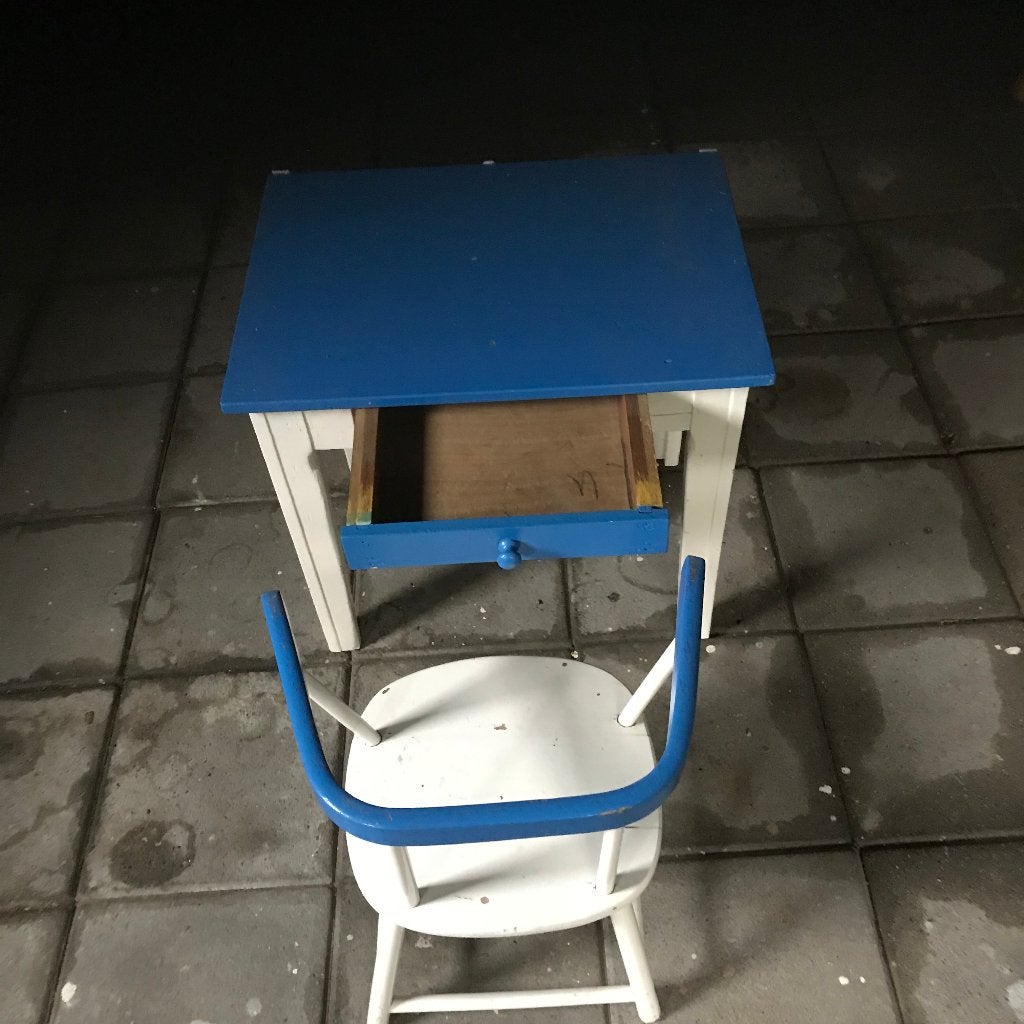 Kindertafel en stoeltje, Ophalen, Gebruikt, Tafel(s) en Stoel(en)