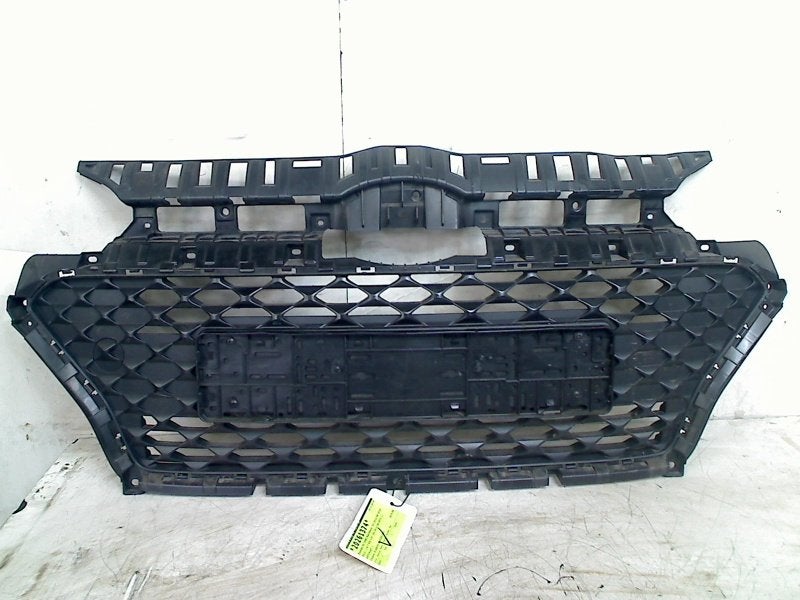 Grille Hyundai i20 (GBB) (2016-01/2020-08), Hyundai Motor Deutschland GmbH, Gebruikt, Hyundai, Kaiserleipromenade 5, Offenbach am Main 63067, , Duitsland